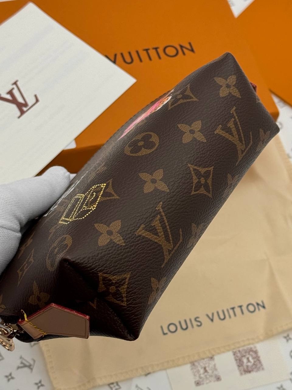 косметичка louis vuitton,louis vuitton косметичка louis vuitton,женская сумка louis vuitton,луи виттон косметичка,косметичка louis vuitton lv 175552124