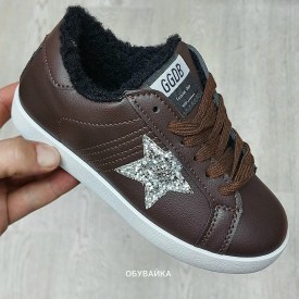 Кроссовки