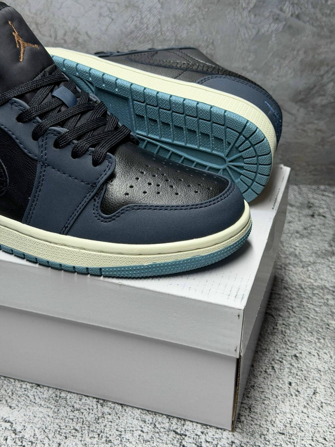 кроссовки nike air jordan 1 low,nike air jordan 1 low,кроссовки nike air jordan 1,nike air jordan 1 low se,air jordan 1 low wmns black blue aqua