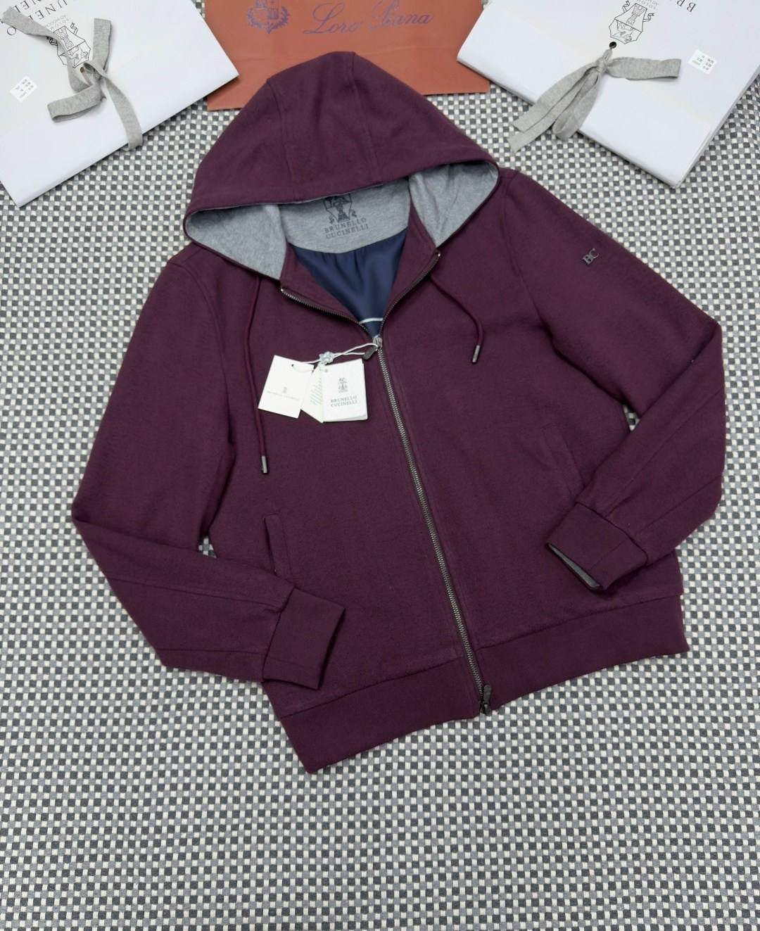 спортивный костюм brunello cucinelli,спортивный костюм stefano ricci,спортивные костюмы,loro piana костюм спортивный,мужской спортивный костюм