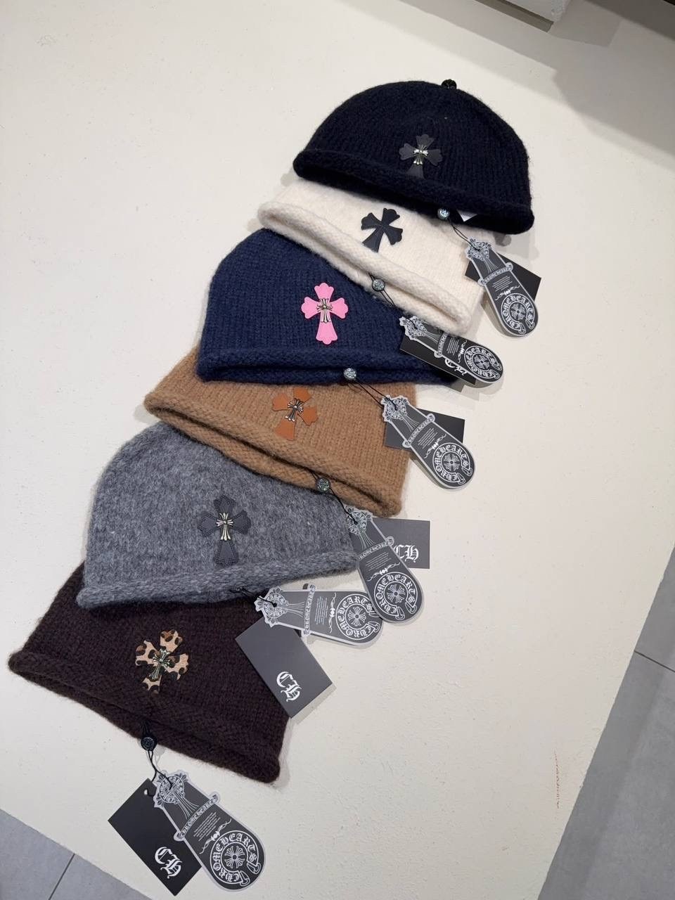 шапка chanel,шапка бини,модная шапка,вязаные шапки,шапка moncler