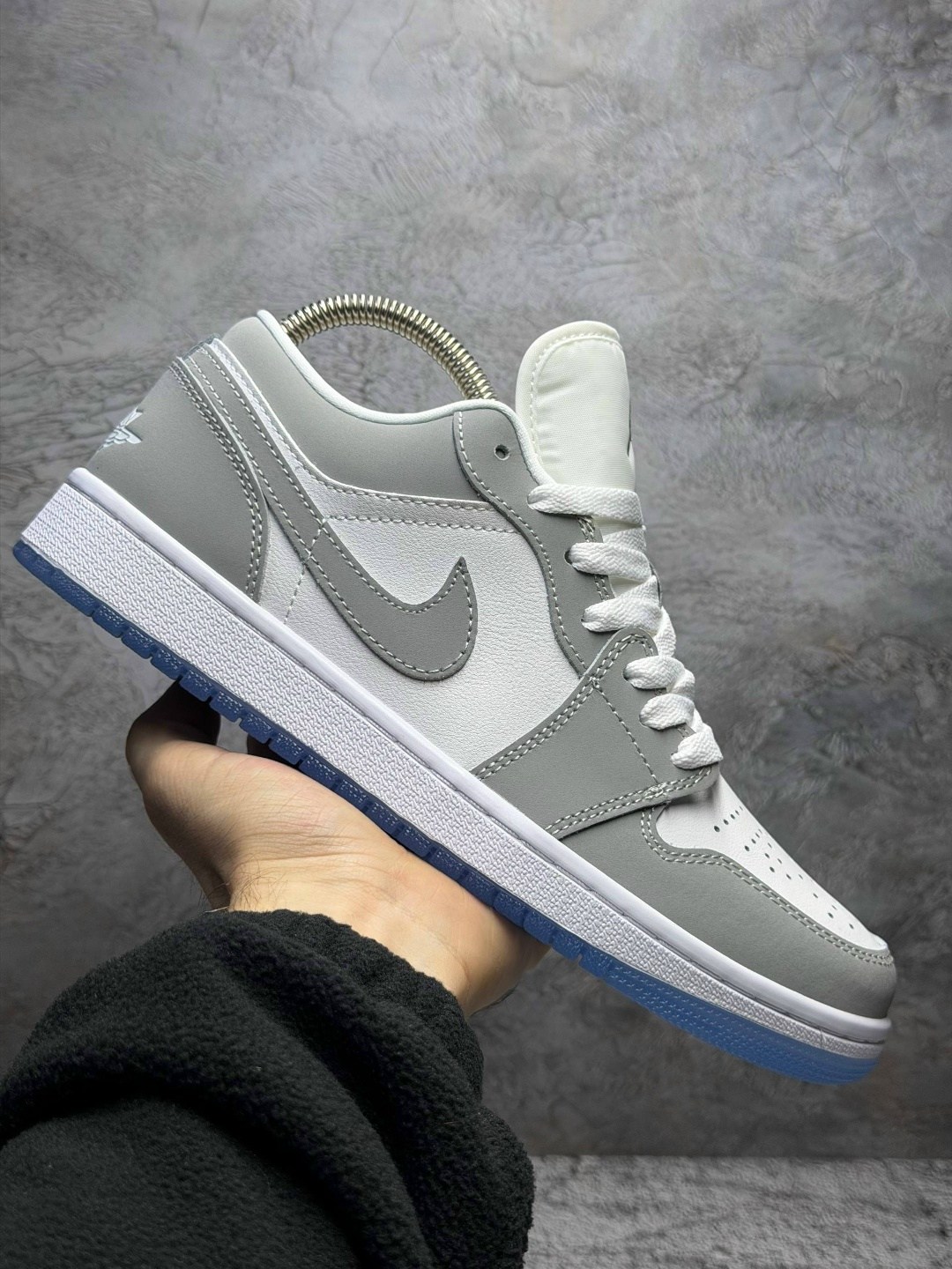 nike air jordan 1 low wolf grey,кроссовки nike air jordan 1 low wolf grey,кроссовки,nike air jordan 1 low,кроссовки nike air jordan 1 low