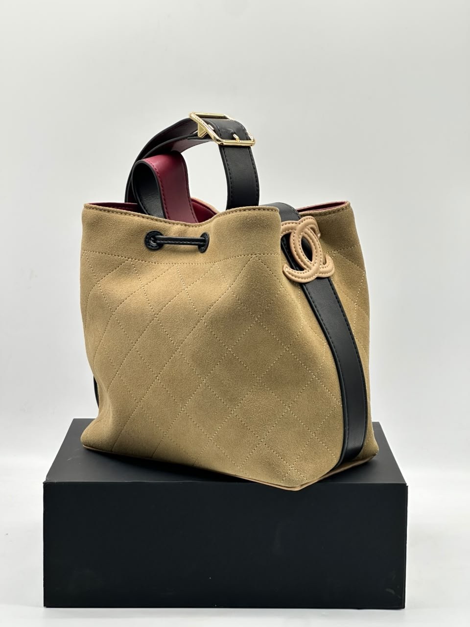 сумка chanel,женская замшевая сумка chanel shopping bag бежевая с черным,замшевая сумка,сумка,сумки шанель