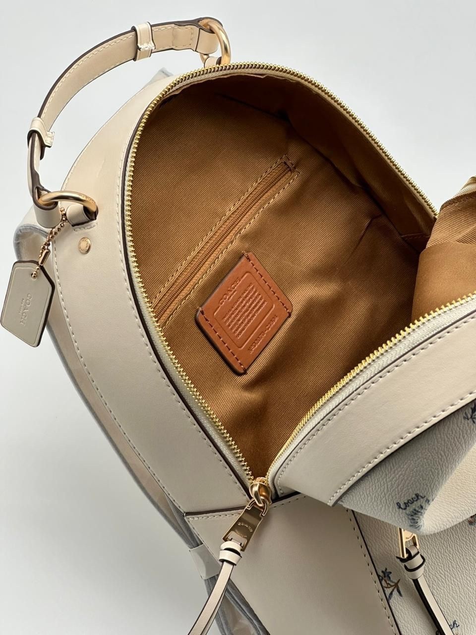 рюкзак женский coach,рюкзак женский бежевый,coach рюкзак,рюкзак женский guess,брендовые рюкзаки
