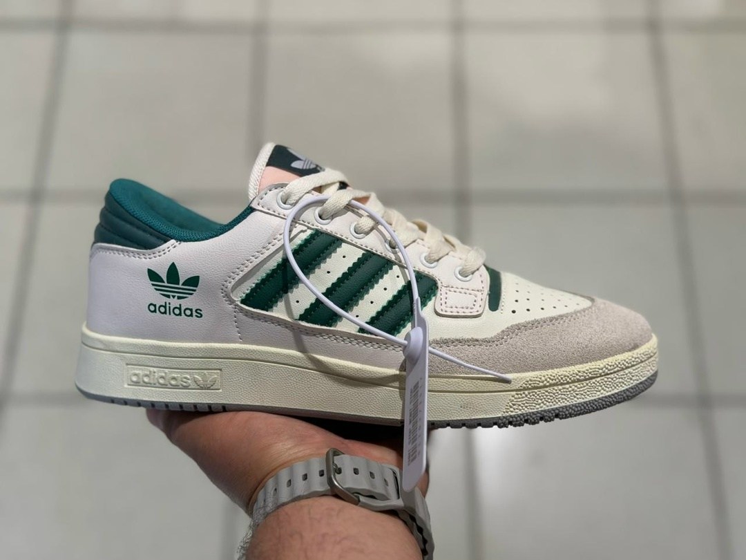 кроссовки adidas,кроссовки женские adidas,кроссовки мужские женские adidas,кроссовки adidas sportswear,кроссовки мужские adidas