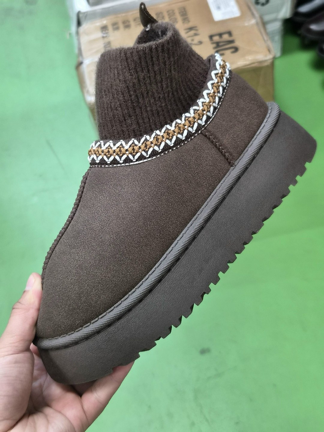 женские угги,,угги,тапки угг зимние с мехом из замши uggi 270842059, женская