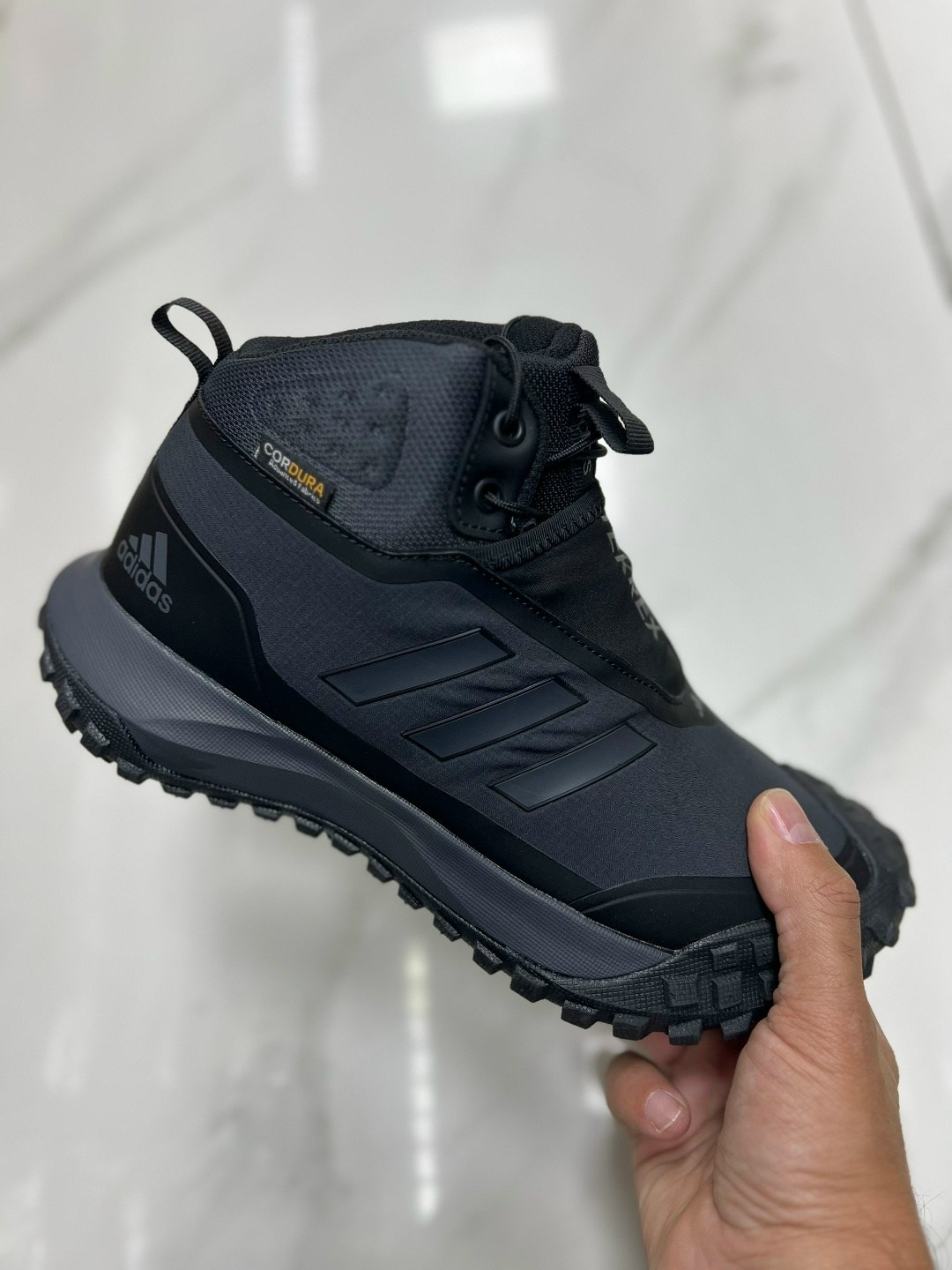 ботинки adidas,ботинки adidas terrex,зимние кроссовки adidas,зимние ботинки adidas,кроссовки adidas terrex