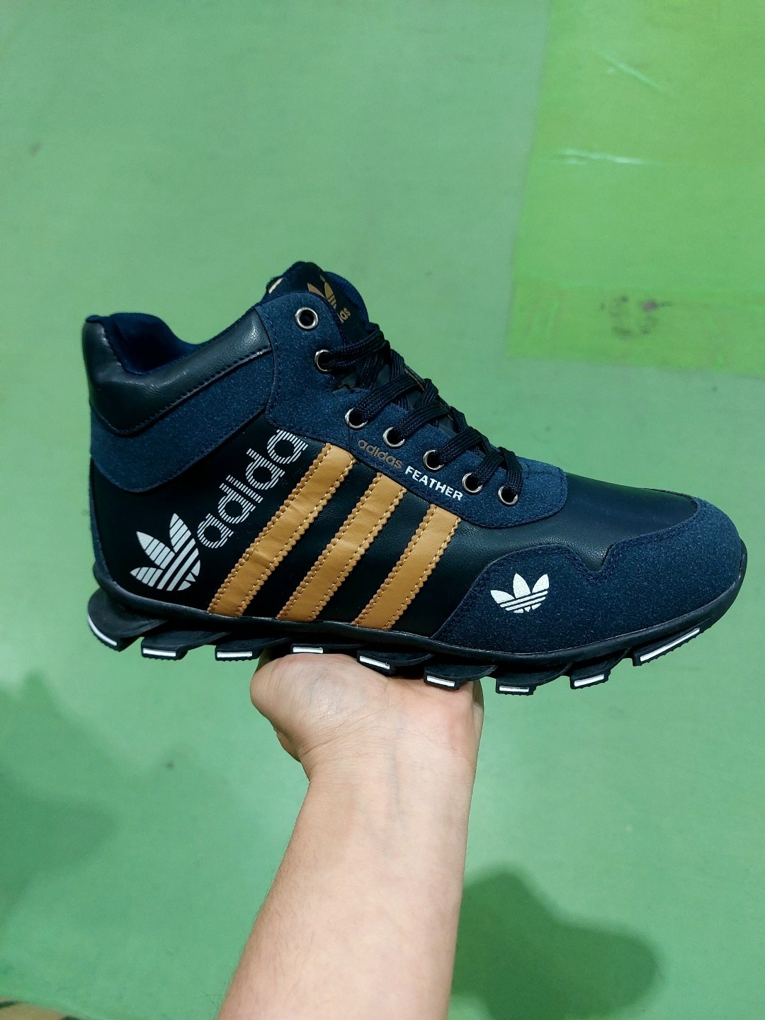 кроссовки мужские зимние,кроссовки мужские зимние adidas,зимние кроссовки adidas, кроссовки,кроссовки зимние высокие adidas zx 750 с мехом