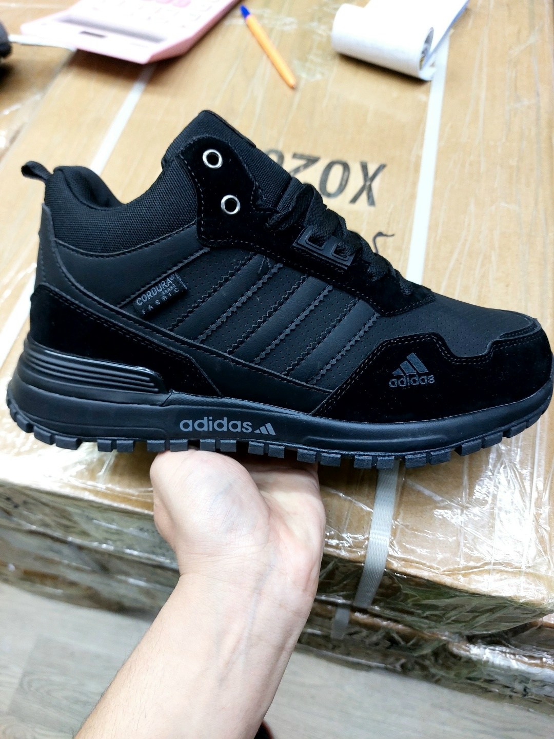 кроссовки мужские зимние adidas,зимние кроссовки adidas,кроссовки адидас мужские зимние,кроссовки adidas climaproof зимние,зимние кроссовки adidas zx 750 hi
