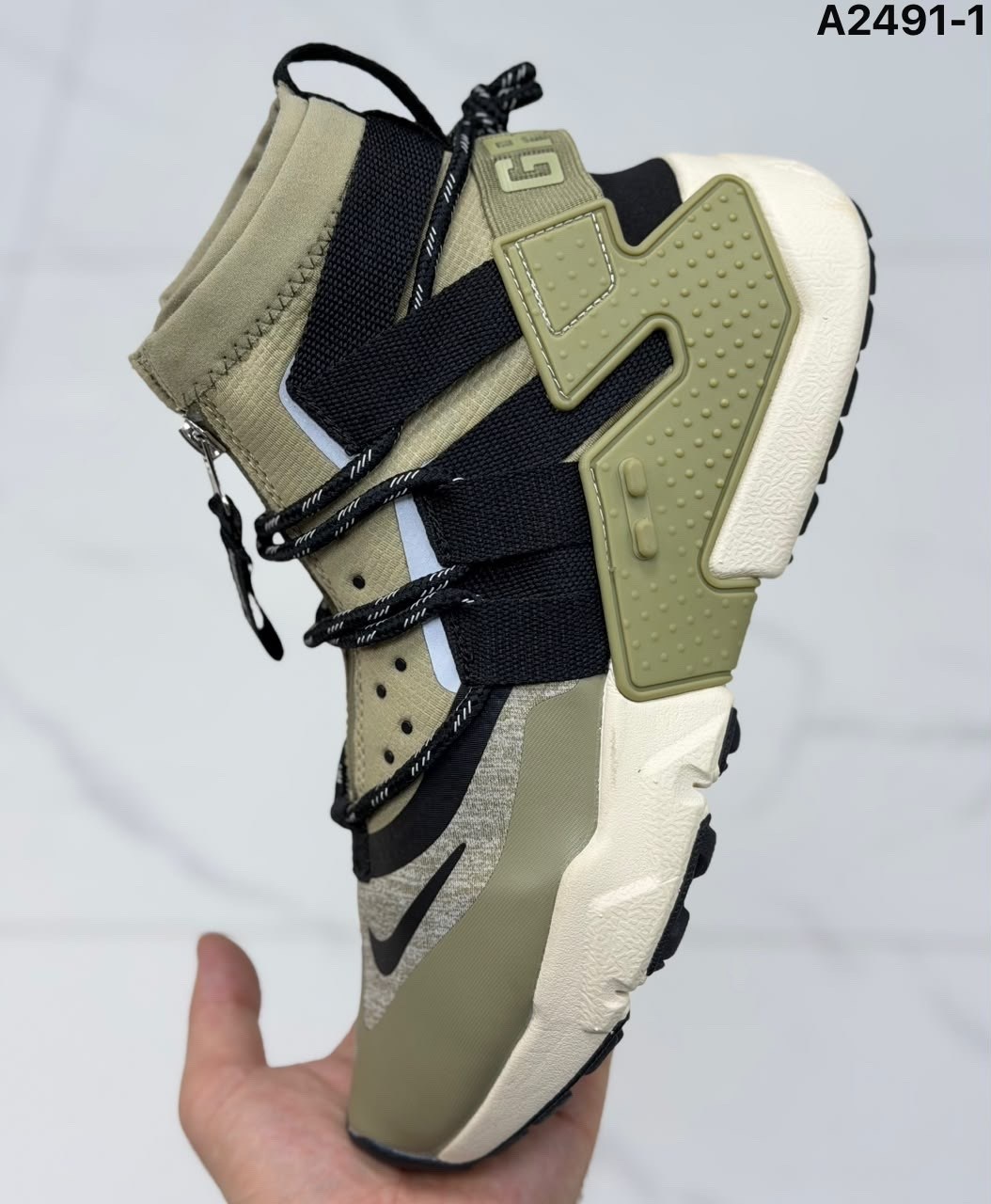кроссовки nike air huarache gripp,кроссовки nike air huarache,кроссовки nike air huarache gripp triple,nike air huarache gripp,мужские кроссовки nike air huarache