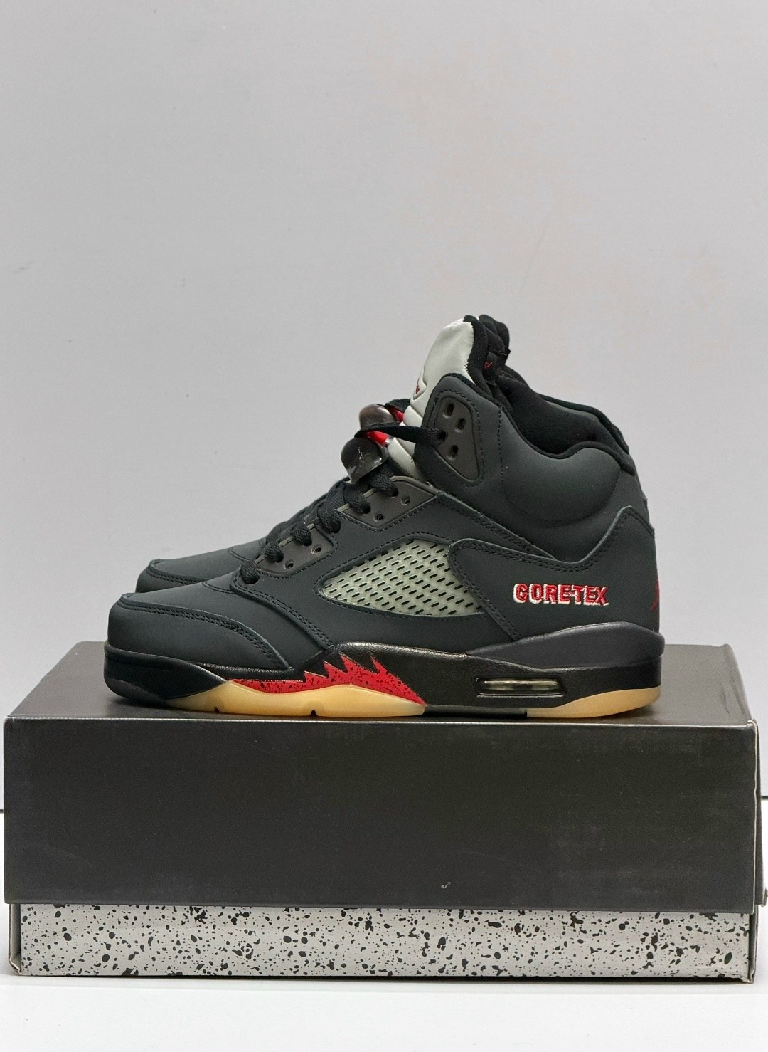 кроссовки nike air jordan 5 retro,nike air jordan 5 gore tex,кроссовки air jordan 5 retro,nike air jordan 5 retro,кроссовки nike air jordan 5
