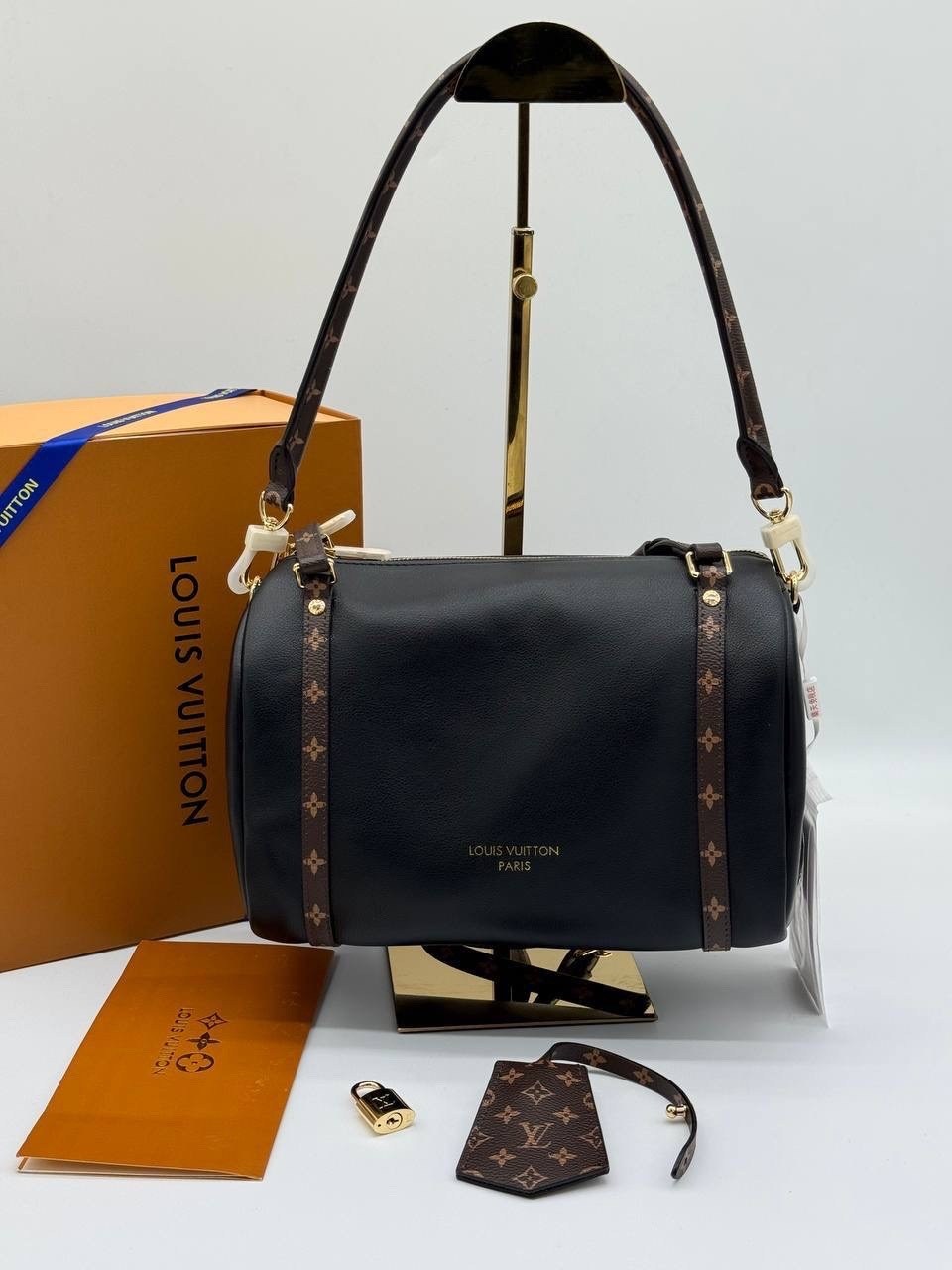 сумка женская louis vuitton,louis vuitton сумка на плечо,сумка louis vuitton,женская сумка из натуральной кожи от louis vuitton,louis vuitton сумка на плечо кросс-боди