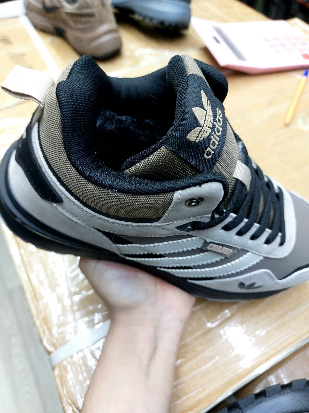 зимние кроссовки adidas retropy f2 hi,кроссовки zx 750 зимние на меху adidas,adidas мужские зимние кроссовки великан 47-49 р,зимние кроссовки adidas,кроссовки зимние высокие zx 750 adidas