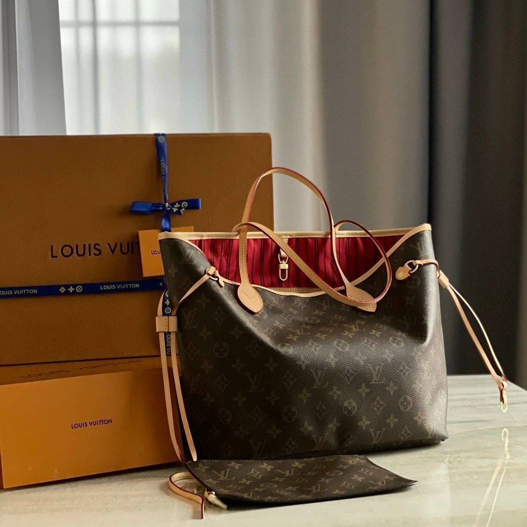 cумка louis vuitton,сумка женская louis vuitton,louis vuitton neverfull,сумка neverfull из новой коллекции дома моды louis vuitton,louis vuitton сумка шоппер