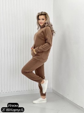 Костюм