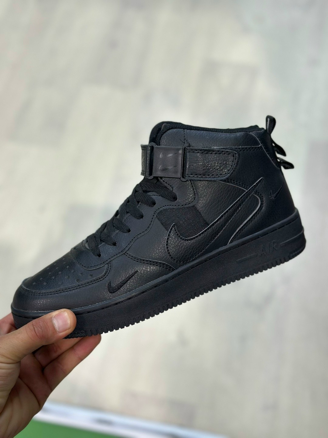 кроссовки зимние nike air force,кроссовки nike air force 1 mid,зимние кроссовки nike air force 1 07 mid lv8,спортивная ,кроссовки
