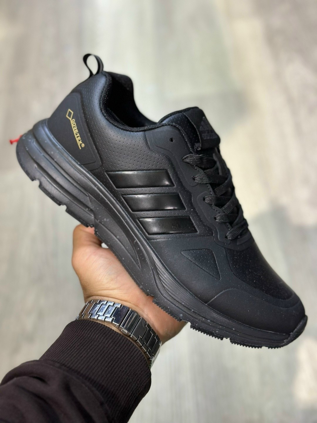 кроссовки мужские adidas,кроссовки adidas,зимние кроссовки adidas,мужские кроссовки адидас,кроссовки адидас
