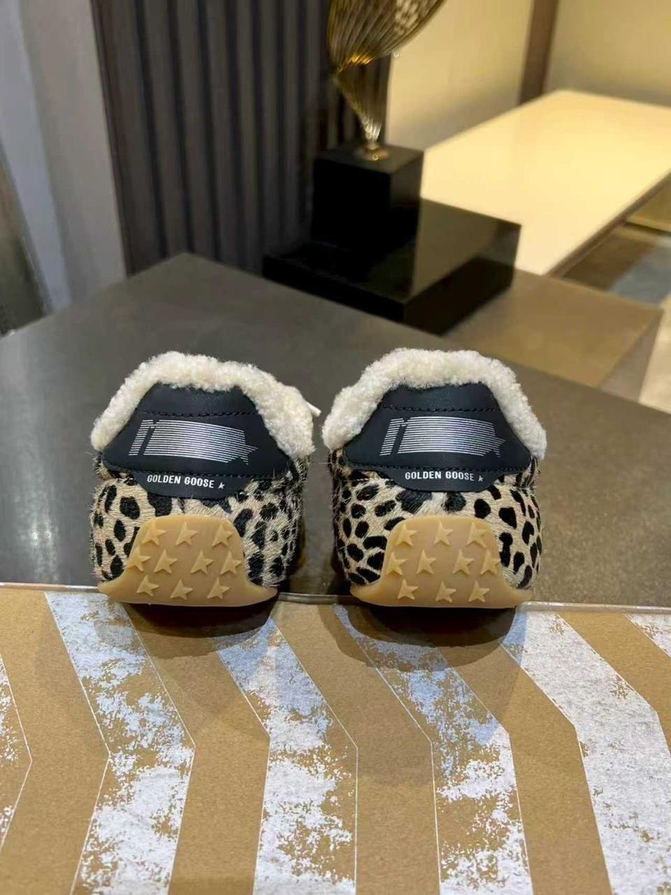 ,golden goose кроссовки,замшевые кроссовки,кроссовки с мехам,меховые кроссовки
