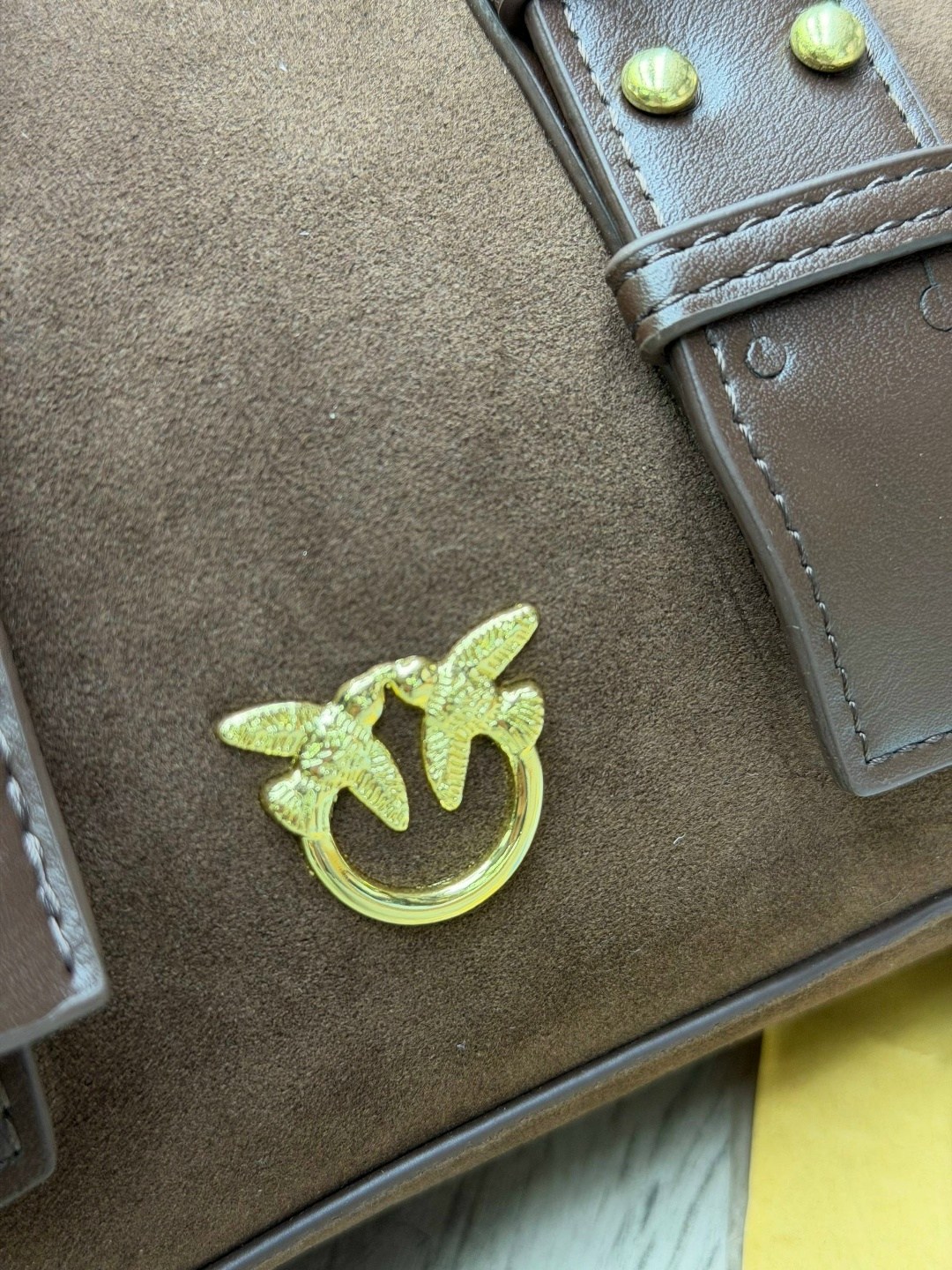 сумка замшевая miu miu aventure,сумка женская miu miu замша,сумка женская замшевая miu miu,сумка замшевая,сумка pinko