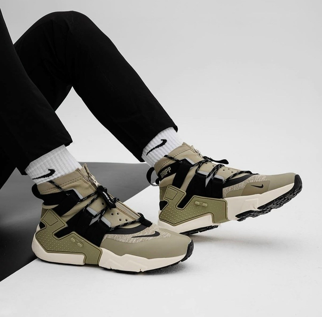 кроссовки nike air huarache gripp,кроссовки nike air huarache,мужские кроссовки nike air huarache,кроссовки nike air huarache gripp triple,nike air huarache gripp