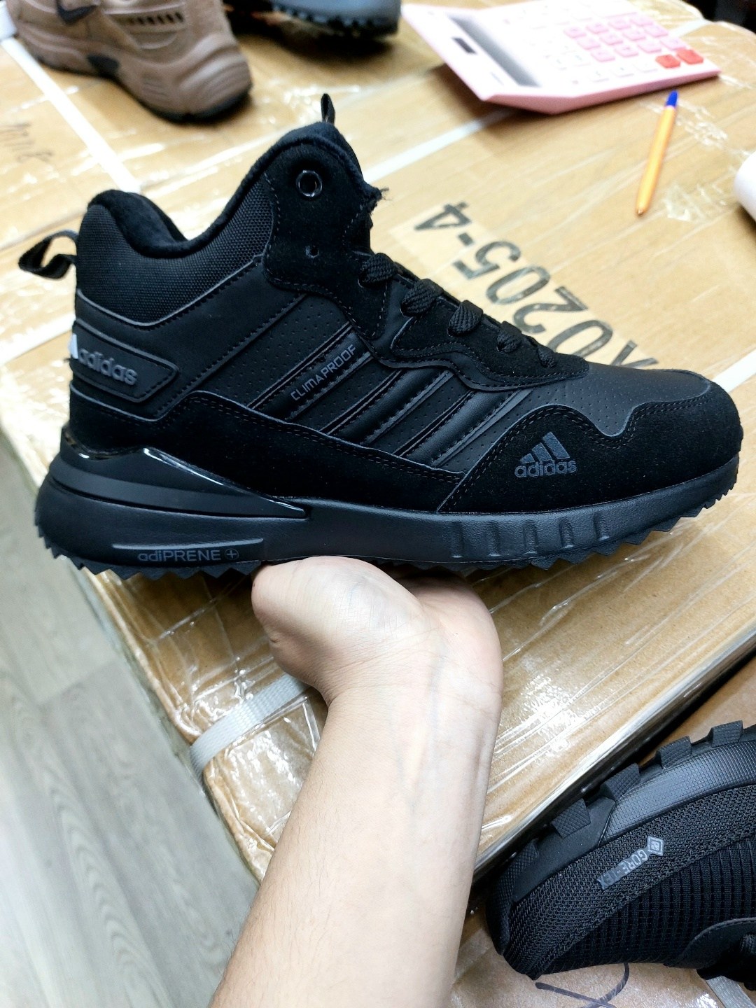 зимние кроссовки adidas retropy f2 hi,кроссовки zx 750 зимние на меху adidas,adidas мужские зимние кроссовки великан 47-49 р,зимние кроссовки adidas,кроссовки зимние высокие zx 750 adidas
