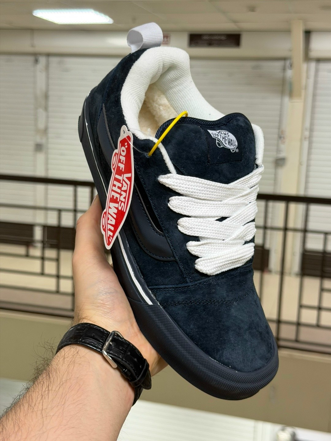 ,кроссовки зимние с мехом вансы дутые vans,vans кроссовки,ванс кроссовки,кеды vans