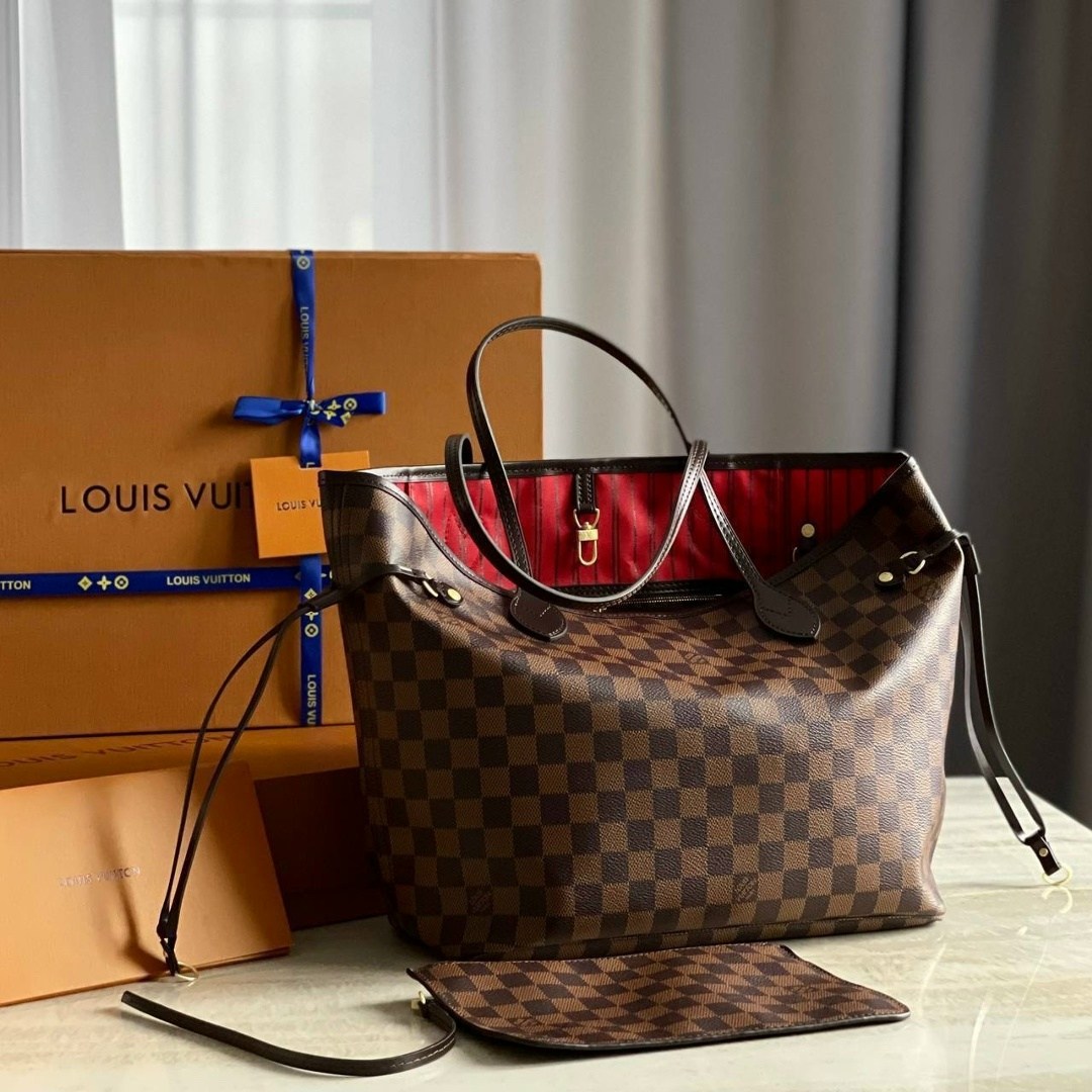 cумка louis vuitton,сумка женская louis vuitton,louis vuitton neverfull,сумка neverfull из новой коллекции дома моды louis vuitton,louis vuitton сумка шоппер
