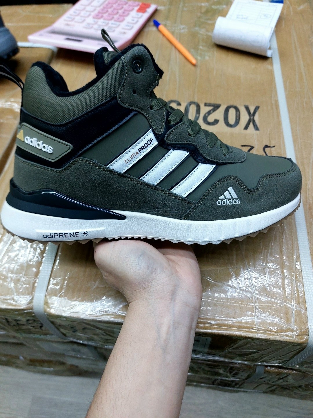 кроссовки мужские зимние adidas,зимние кроссовки adidas,кроссовки адидас мужские зимние,кроссовки adidas climaproof зимние,зимние кроссовки adidas zx 750 hi