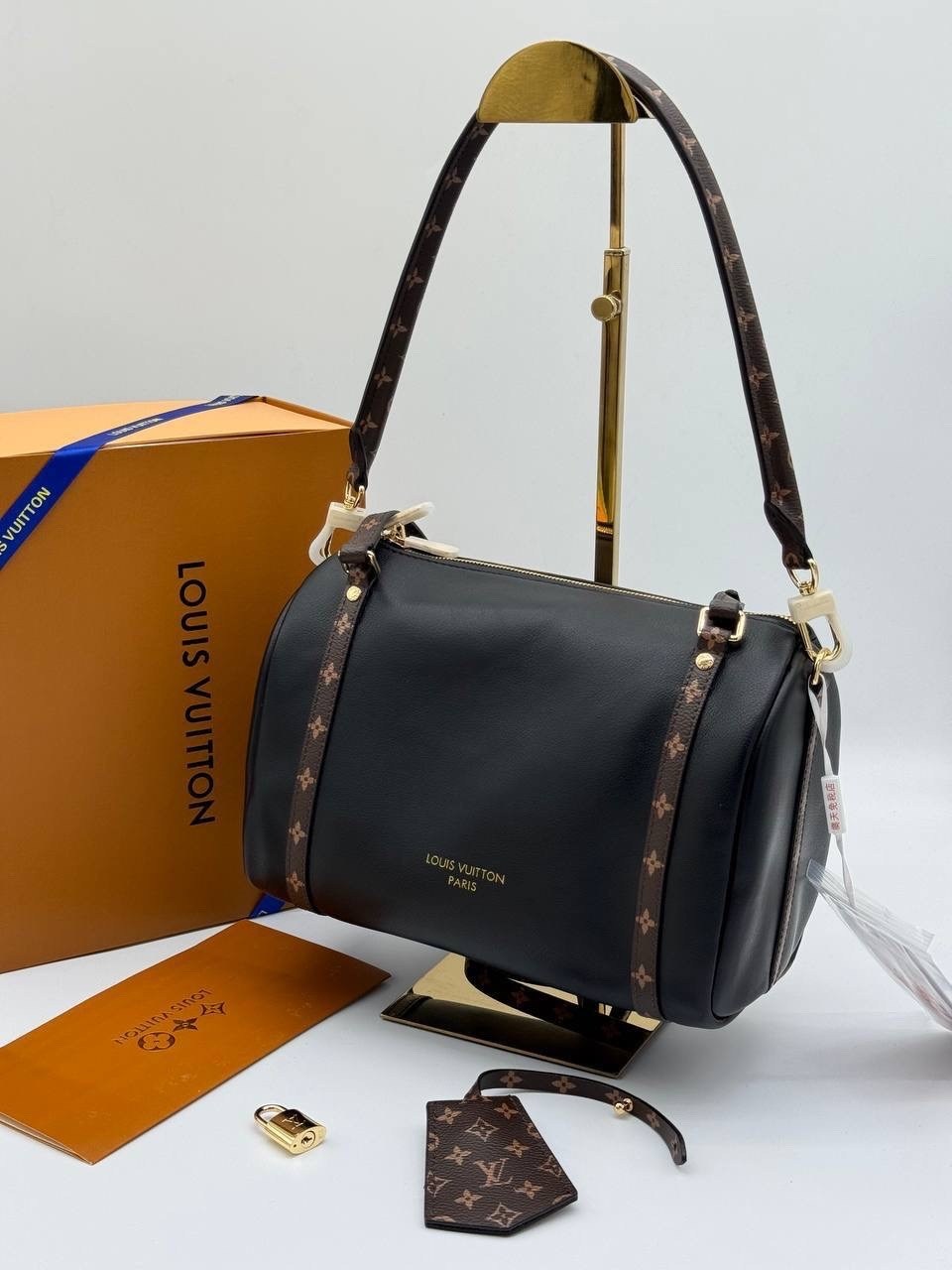 сумка женская louis vuitton,louis vuitton сумка на плечо,сумка louis vuitton,женская сумка из натуральной кожи от louis vuitton,louis vuitton сумка на плечо кросс-боди