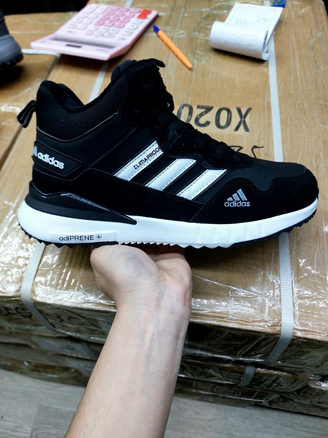 кроссовки мужские зимние adidas,зимние кроссовки adidas,кроссовки адидас мужские зимние,кроссовки adidas climaproof зимние,зимние кроссовки adidas zx 750 hi
