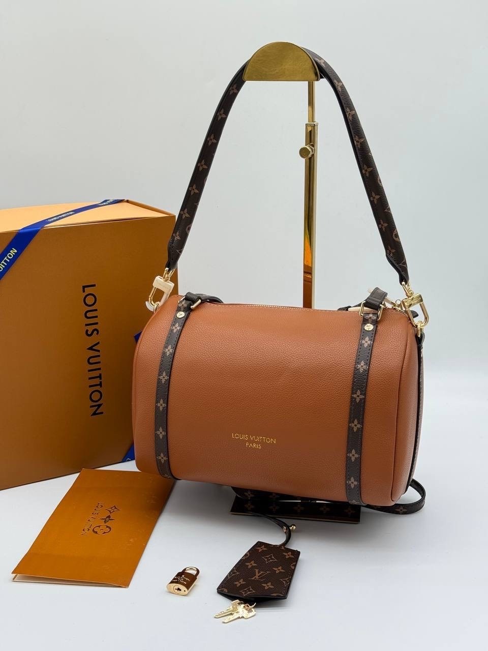 сумка женская louis vuitton,louis vuitton сумка на плечо,сумка louis vuitton,женская сумка из натуральной кожи от louis vuitton,louis vuitton сумка на плечо кросс-боди
