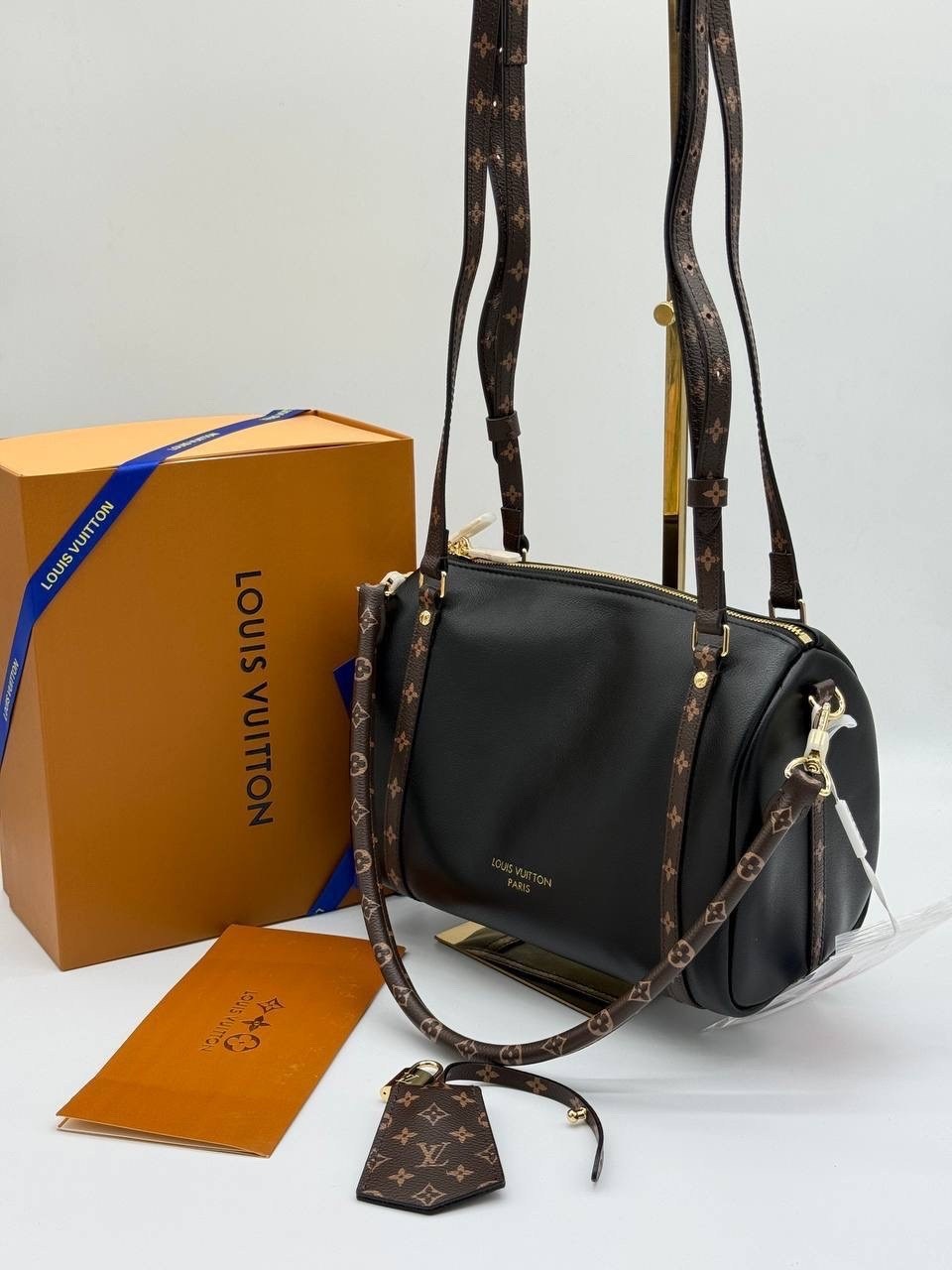 сумка женская louis vuitton,louis vuitton сумка на плечо,сумка louis vuitton,женская сумка из натуральной кожи от louis vuitton,louis vuitton сумка на плечо кросс-боди