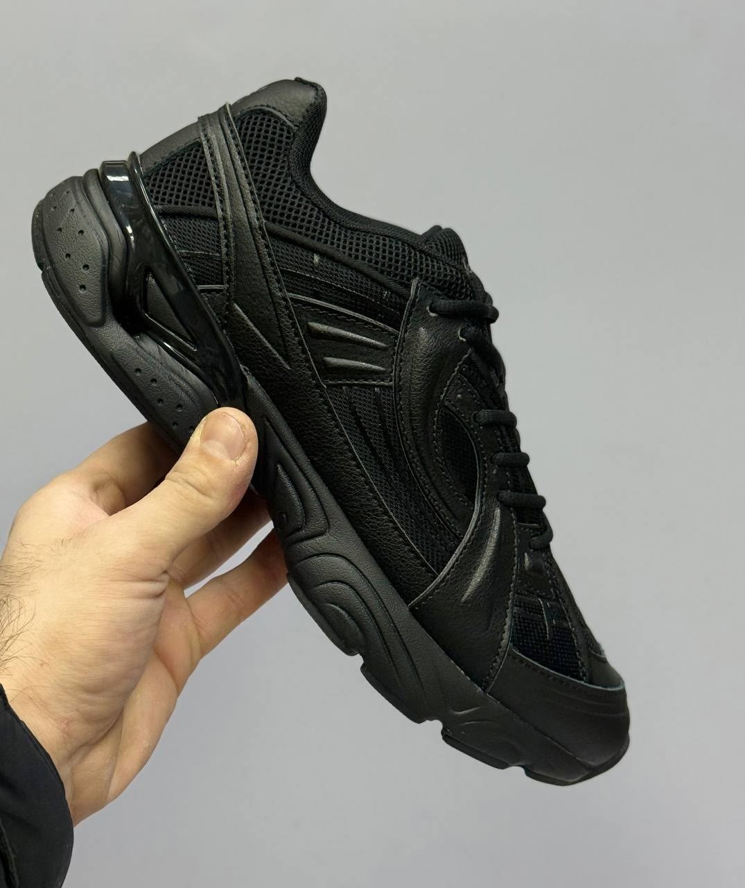 adidas by raf simons ozweego iii black scarlet,кроссовки adidas ozweego 2 x raf simons цвет черный,кроссовки унисекс,черные кроссовки,мужской кроссовки