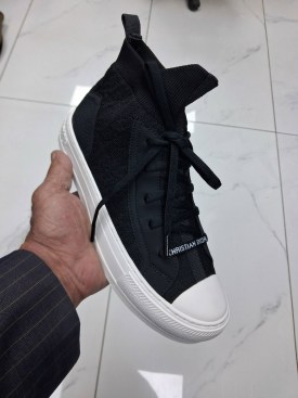 Кроссовки