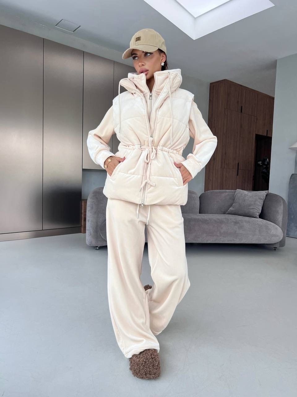костюм тройка miu miu,костюм тройка женский,костюм на флисе,спортивные костюмы женские,теплый костюм