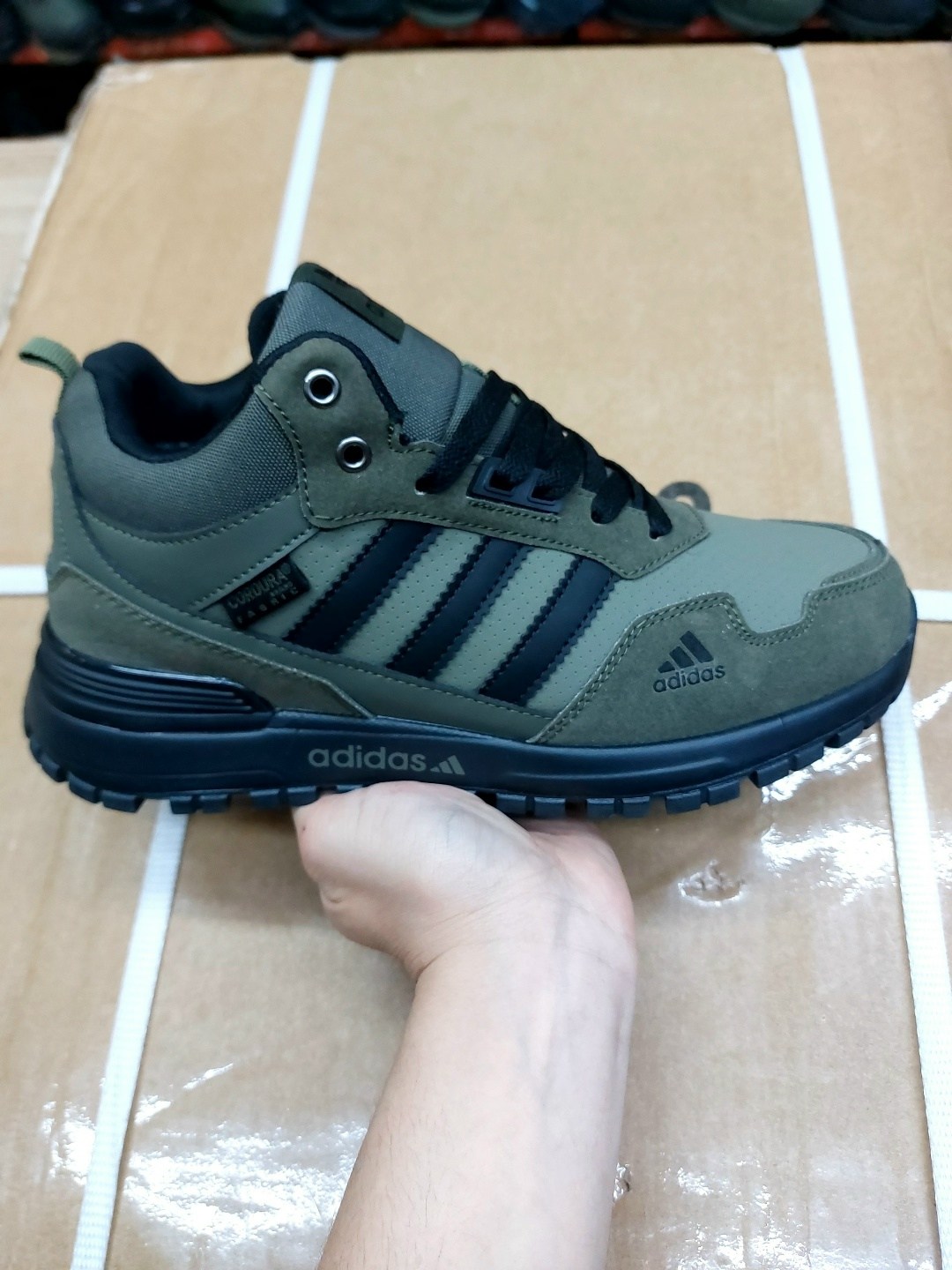 кроссовки мужские зимние adidas,зимние кроссовки adidas,кроссовки адидас мужские зимние,кроссовки adidas climaproof зимние,зимние кроссовки adidas zx 750 hi