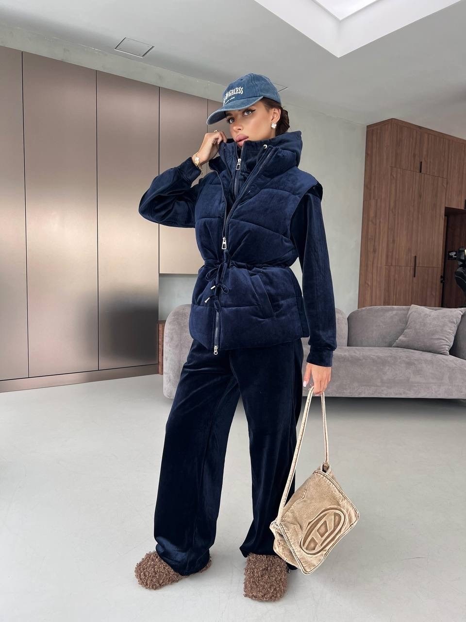 костюм тройка miu miu,костюм тройка женский,костюм на флисе,спортивные костюмы женские,теплый костюм