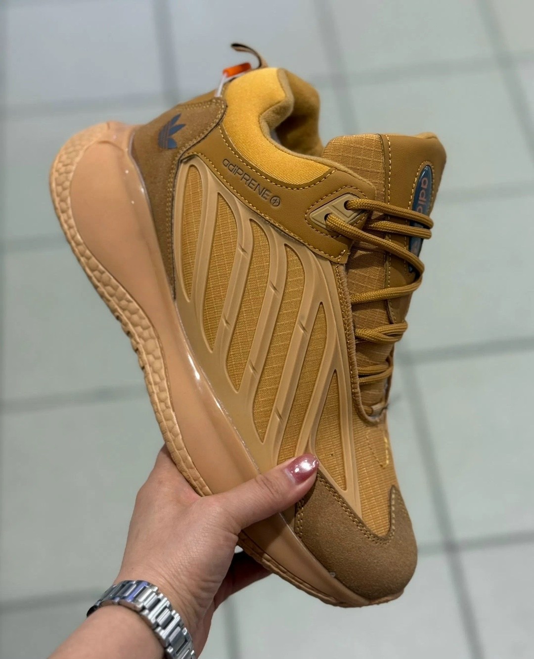 кроссовки,кроссовки adidas,мужской кроссовки,повседневные кроссовки,кроссовки мужские adidas