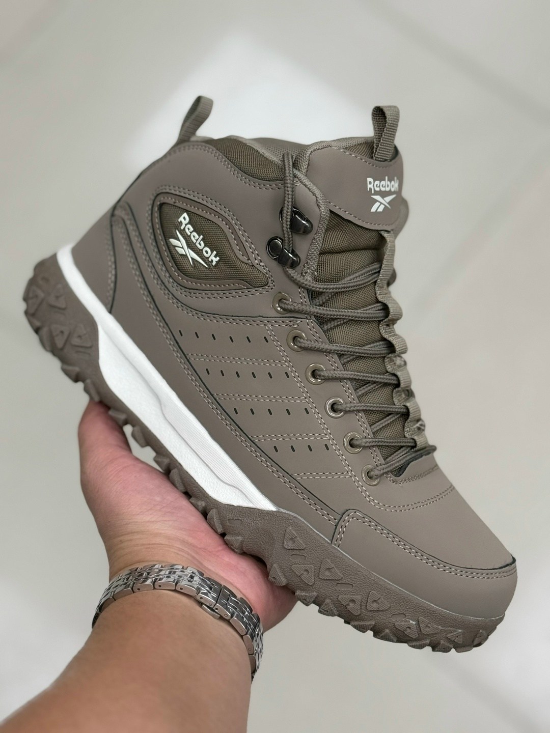 зимние кроссовки reebok,зимние кроссовки reebok classic leather mid ripple,кроссовки reebok,кроссовки reebok classic leather mid,кроссовки reebok classic
