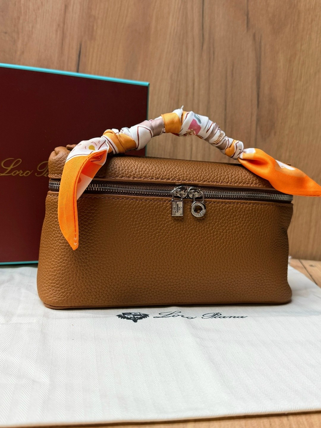 loro piana сумка,сумка,женская сумка,сумка на плечо loro piana,сумки для женщин