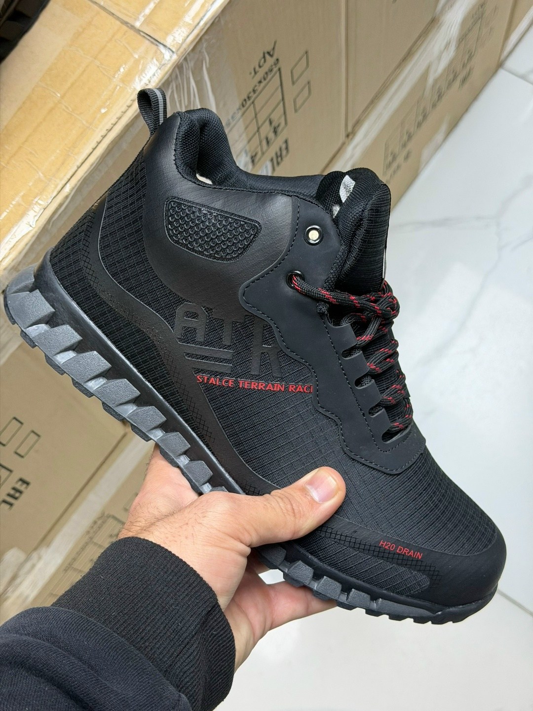 зимние кроссовки adidas,кроссовки мужские зимние,зимние кроссовки,кроссовки зимние bona,зимняя