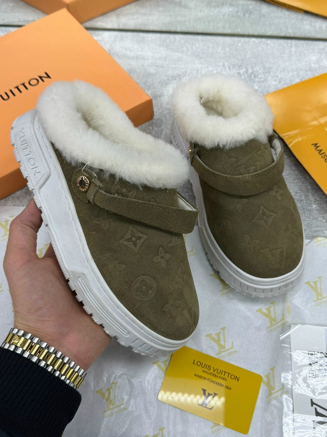 мюли louis vuitton,ботинки louis vuitton,тапочки louis vuitton,,угги женские