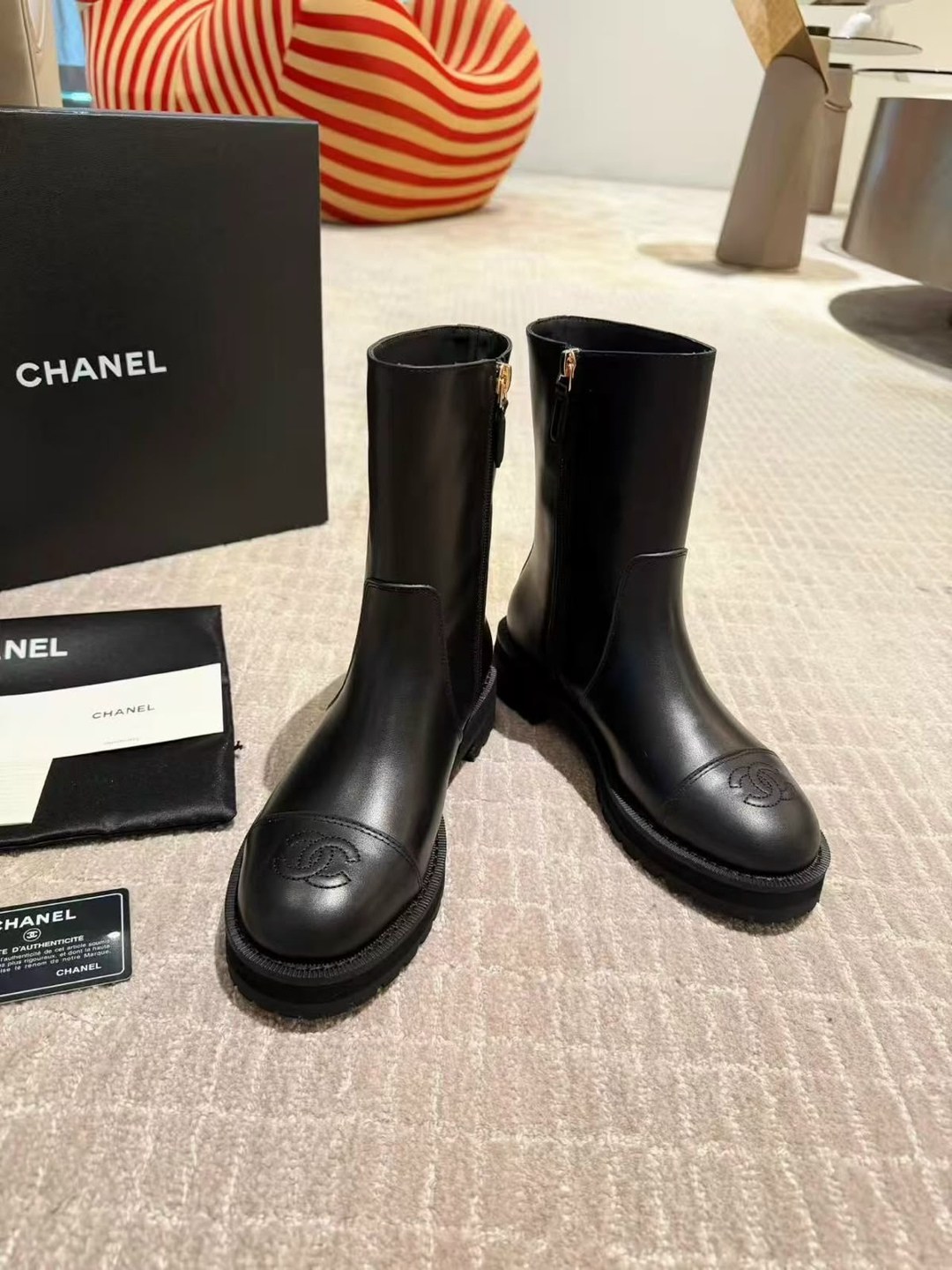 ботинки chanel,сапоги chanel,женские кожаные сапоги chanel premium black,женские кожаные сапоги chanel черные 2026 укороченные,ботинки женские chanel