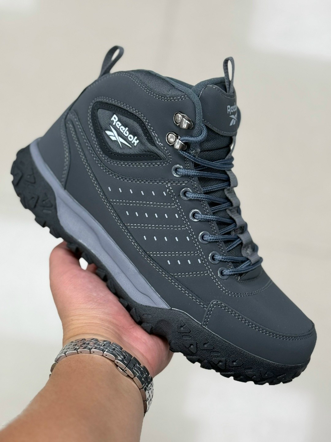 зимние кроссовки reebok,зимние кроссовки reebok classic leather mid ripple,кроссовки reebok,кроссовки reebok classic leather mid,кроссовки reebok classic