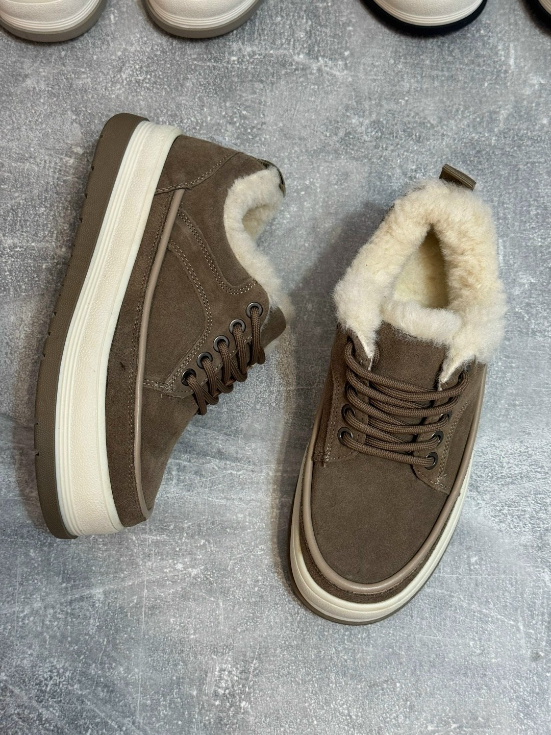 кеды зимние/кроссовки теплые a9002-4m,,зимние кеды ugg из натуральной замши,зимние черные замшевые кеды кроссовки с натуральным мехом,замшевые кроссовки