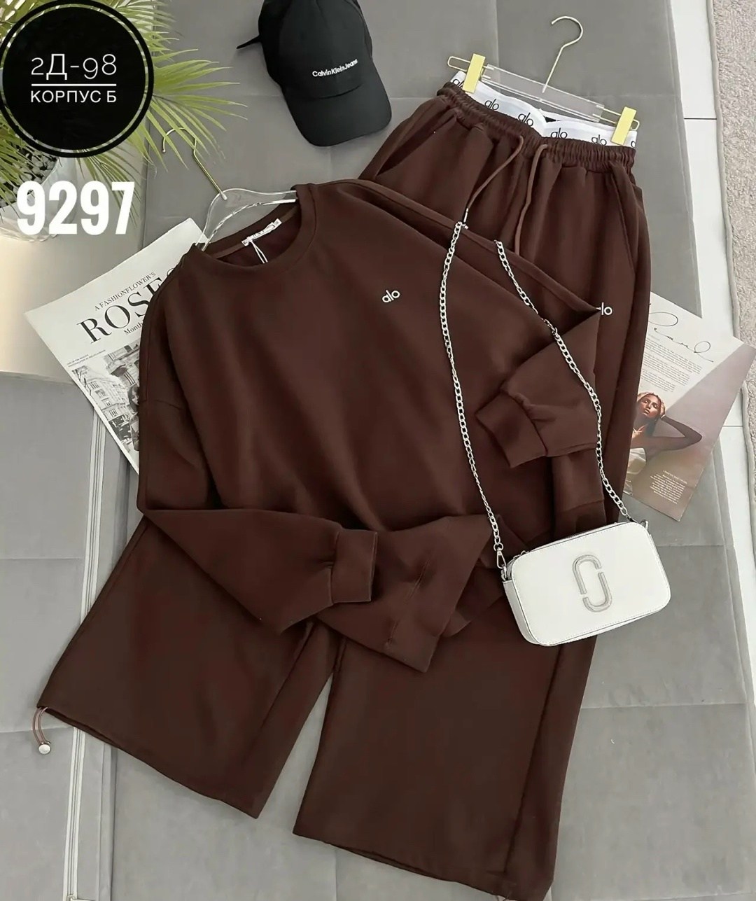 комплект одежды adidas sportswear,костюм тройка адидас,спортивный костюм,костюм адидас,женский спортивный костюм