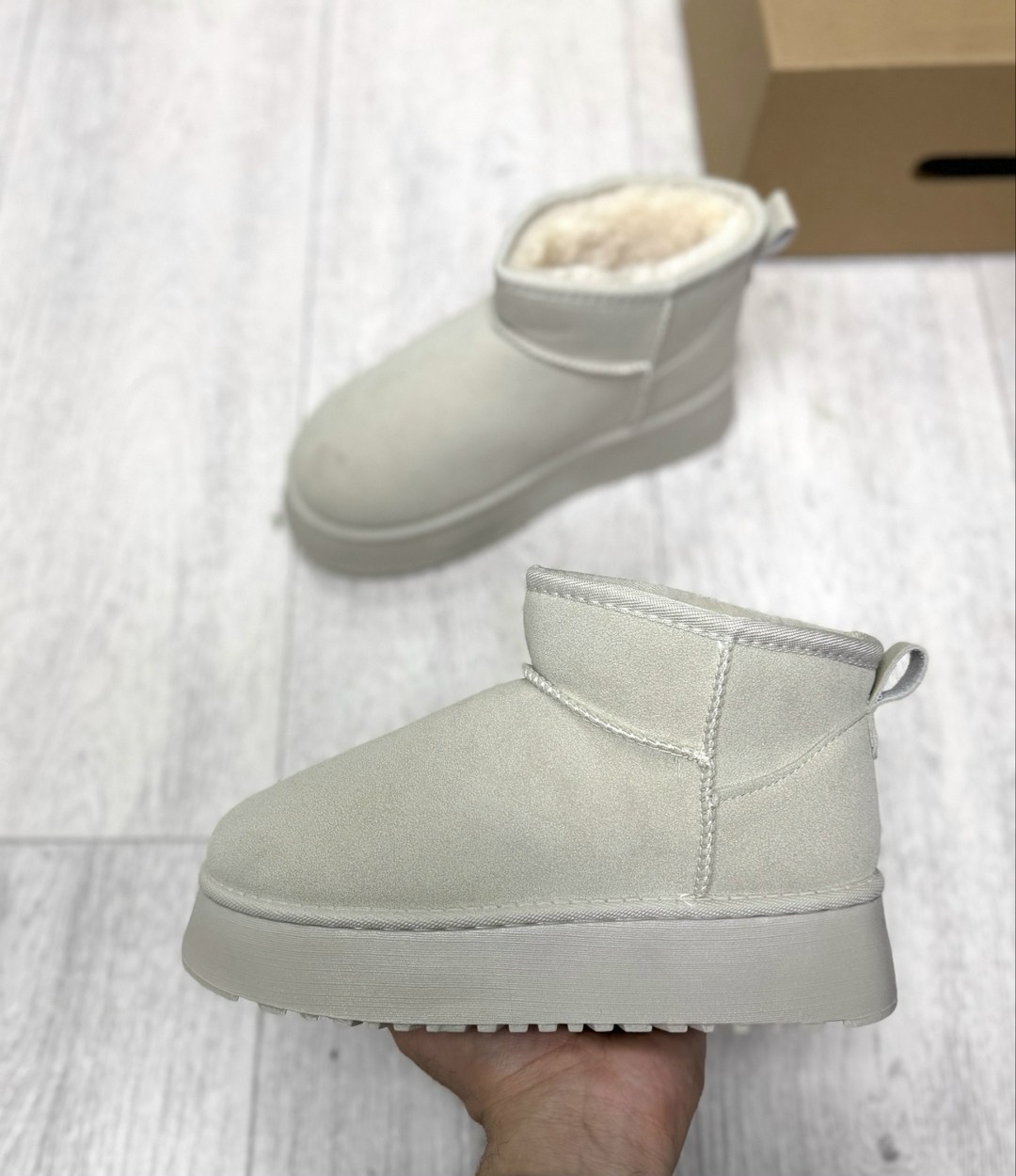 угги ugg зимние с мехом короткие на платформе,угги женские,женские угги зимние,угги зимние короткие на платформе,угги зимние с мехом короткие на платформе