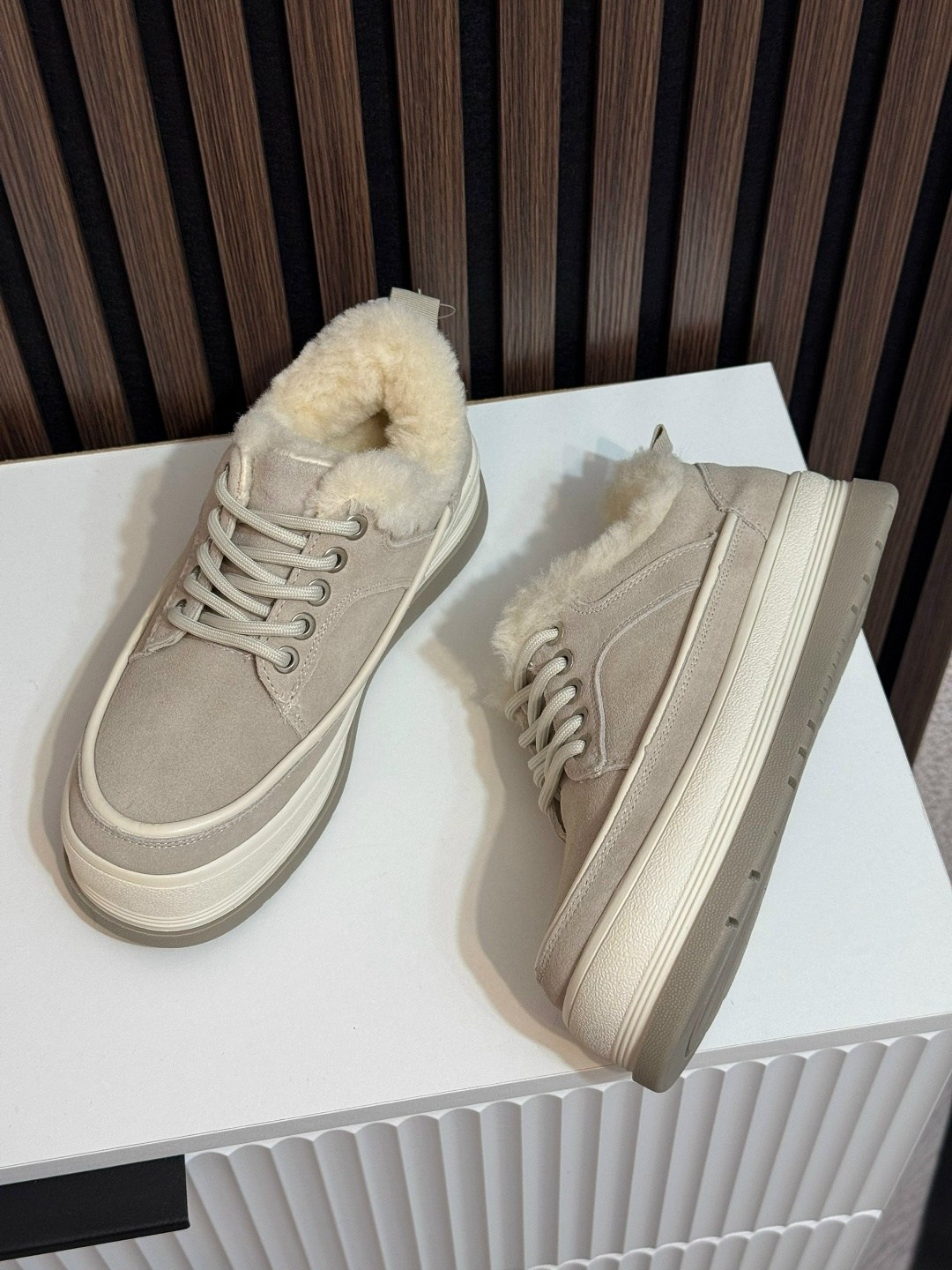 кеды зимние/кроссовки теплые a9002-4m,,зимние кеды ugg из натуральной замши,зимние черные замшевые кеды кроссовки с натуральным мехом,замшевые кроссовки