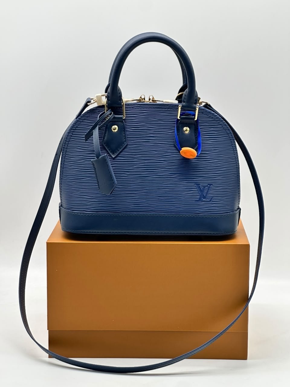 сумка,louis vuitton alma bb,сумкa louis vuitton,модная сумка,сумки для женщин