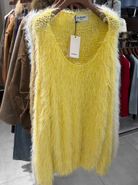 Свитер